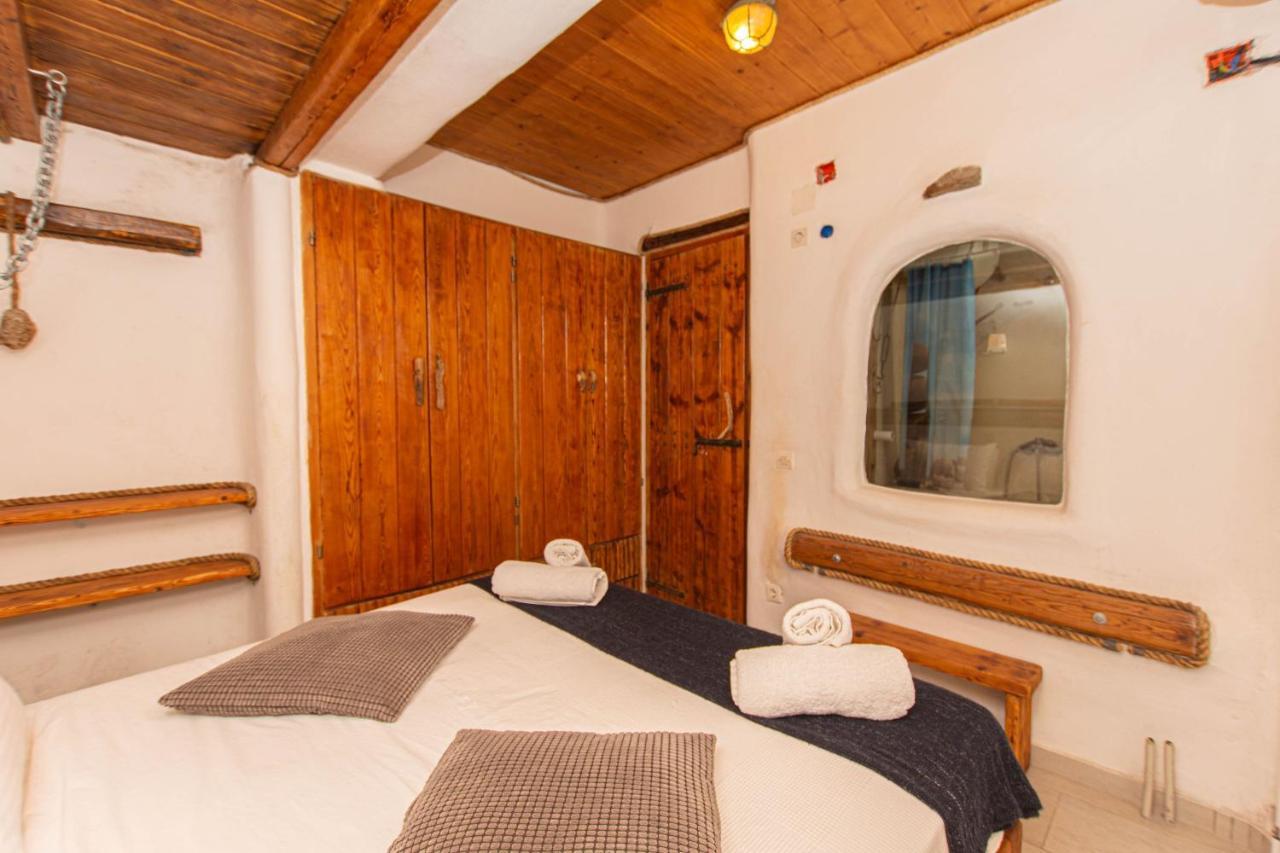 Peristeronas Village 3* Klouvas
