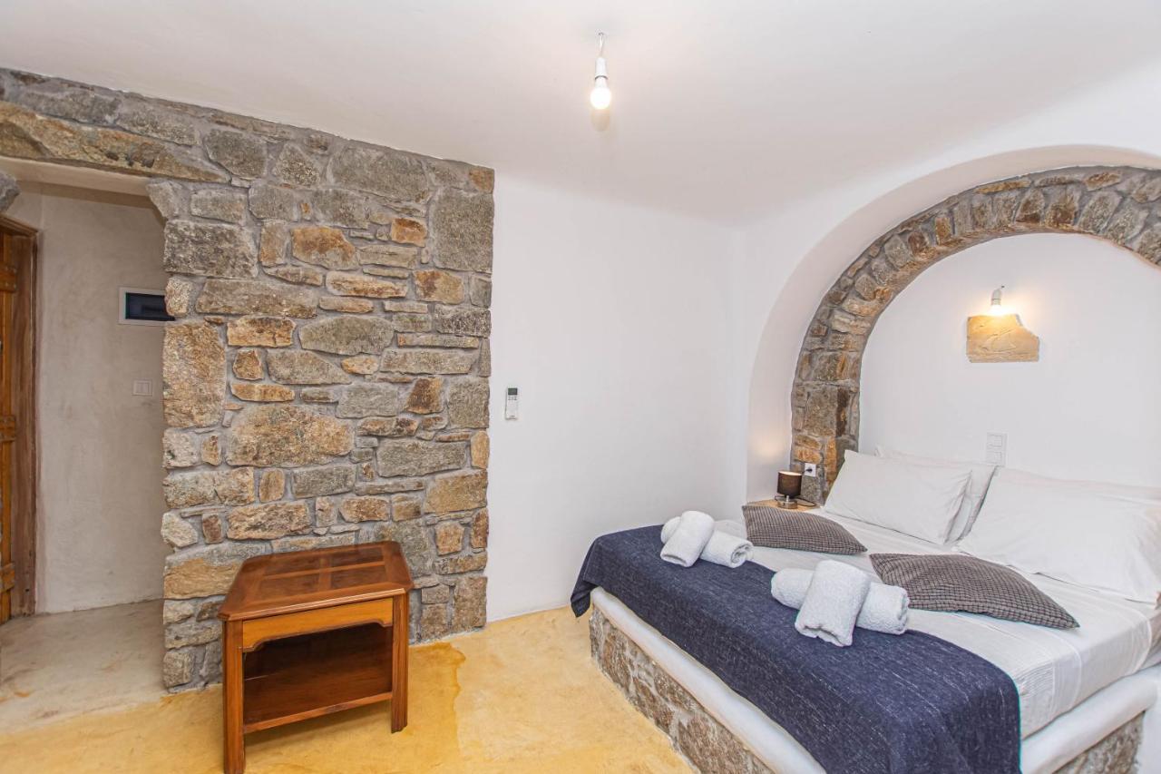 Peristeronas Village Hotel 3*