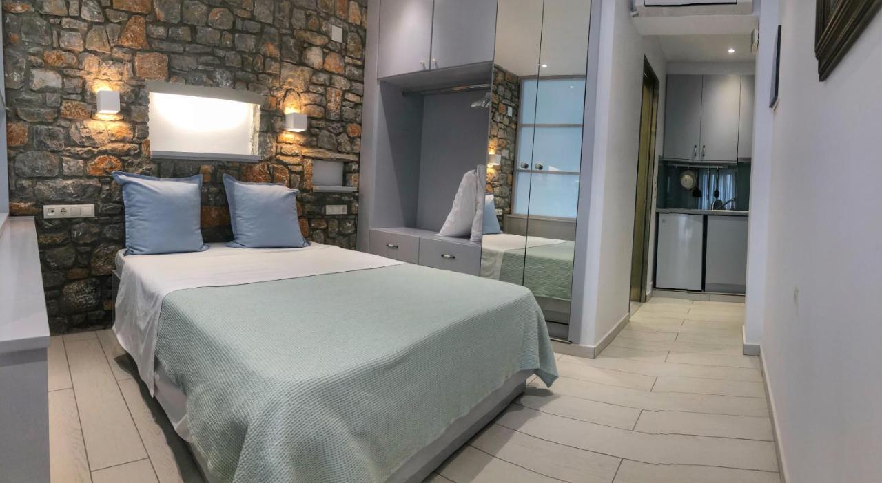 Azzurro Hotel *