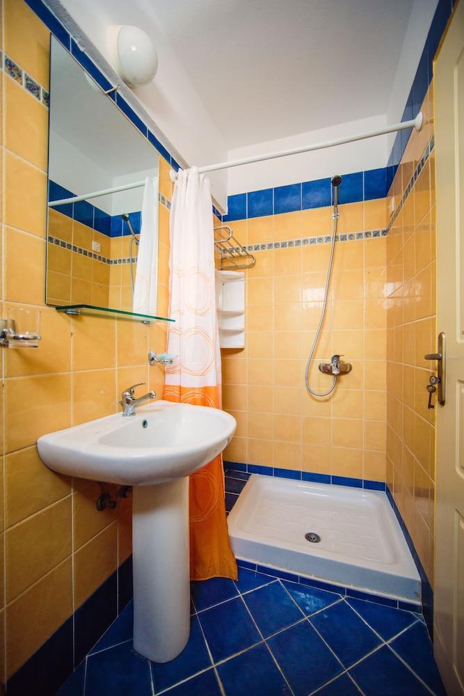 Iliana Aparthotel Panormos (Crete)