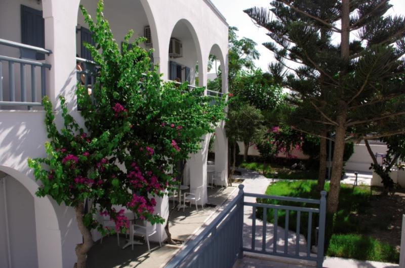 Estia 2* Kamari (Santorini)