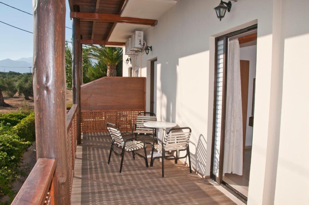 Aparthotel Oasis Apartments & Rooms *