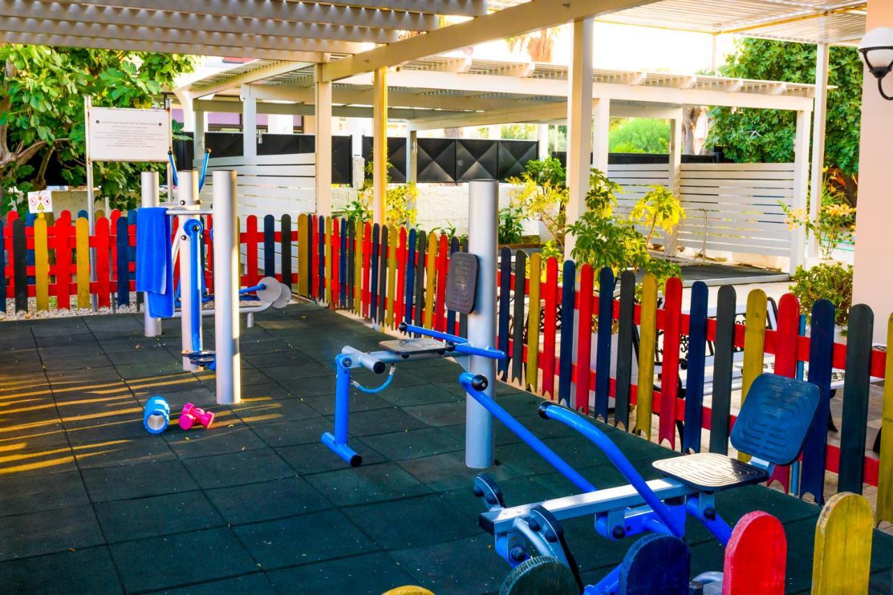 Aparthotel Peridis Family 5*