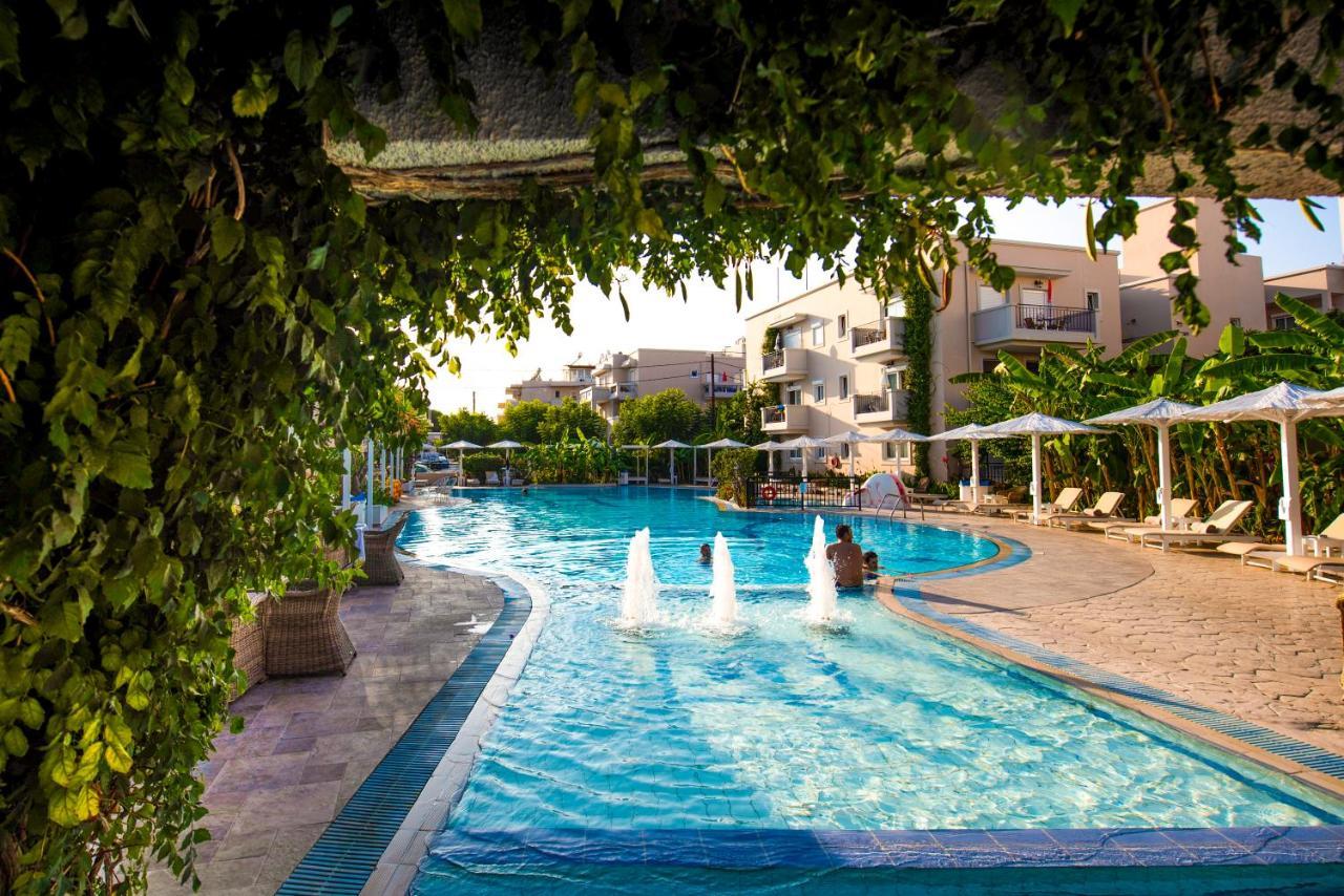 Aparthotel Peridis Family 5*