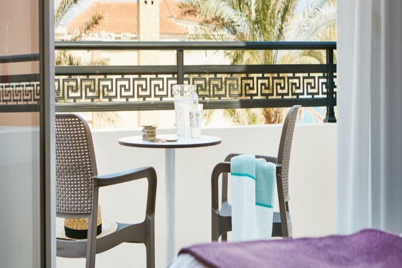 Caldera Resort 4*
