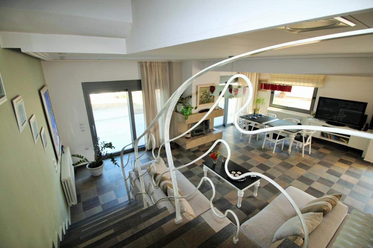 Villa Amoutsa Seaside