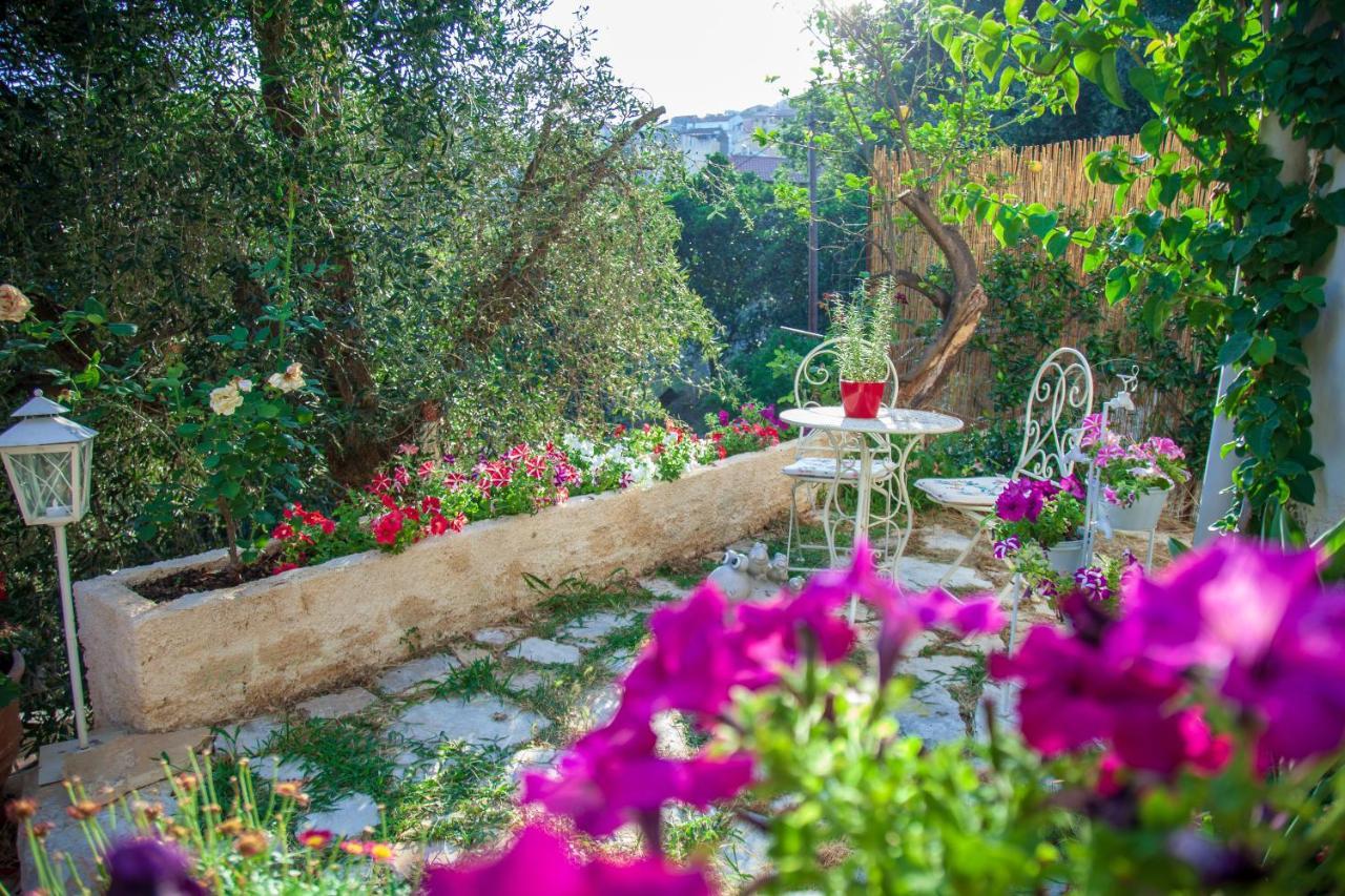 Country house Lorantina Sea View House - Near Barbati -corfu Spartylas