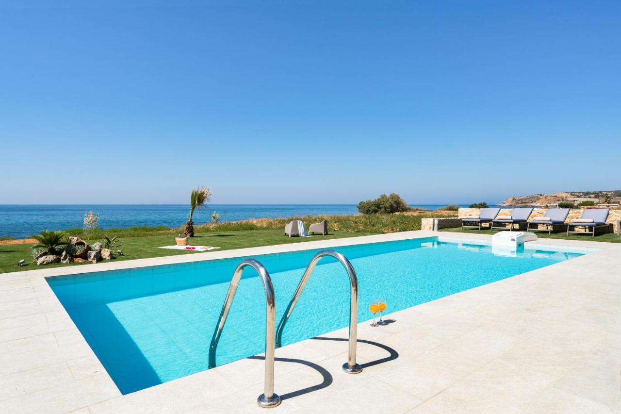 Beachfront Nymphes Aigli, Brand New With Pool, Children Area & Bbq Skaleta