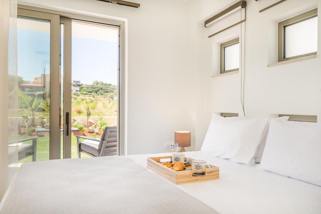 Beachfront Nymphes Aigli, Brand New With Pool, Children Area & Bbq *
