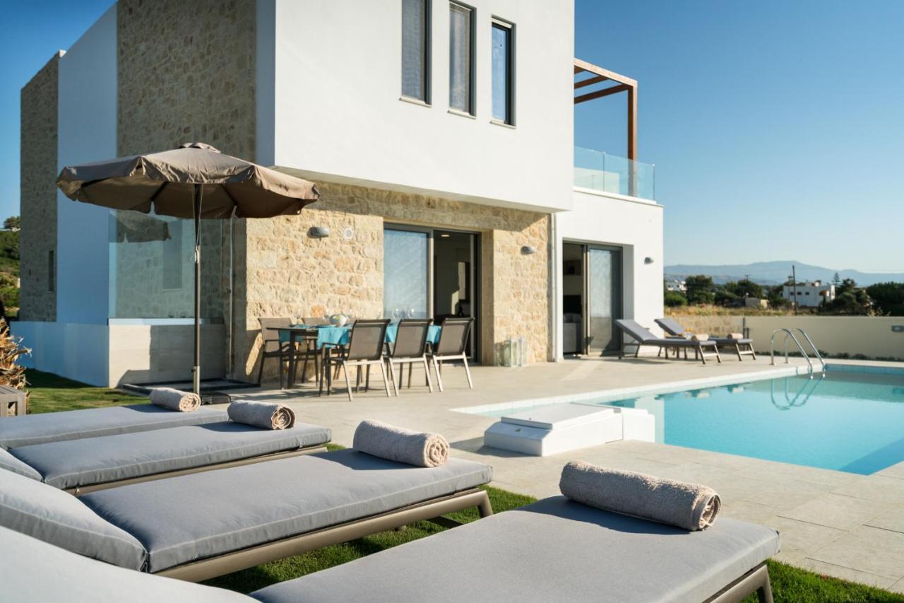 Beachfront Nymphes Aigli, Brand New With Pool, Children Area & Bbq Villa