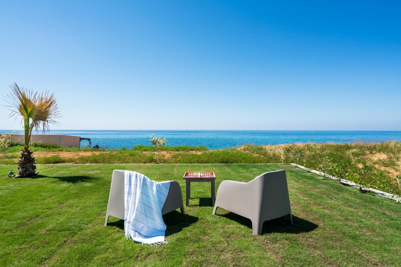 Villa Beachfront Nymphes Aigli, Brand New With Pool, Children Area & Bbq