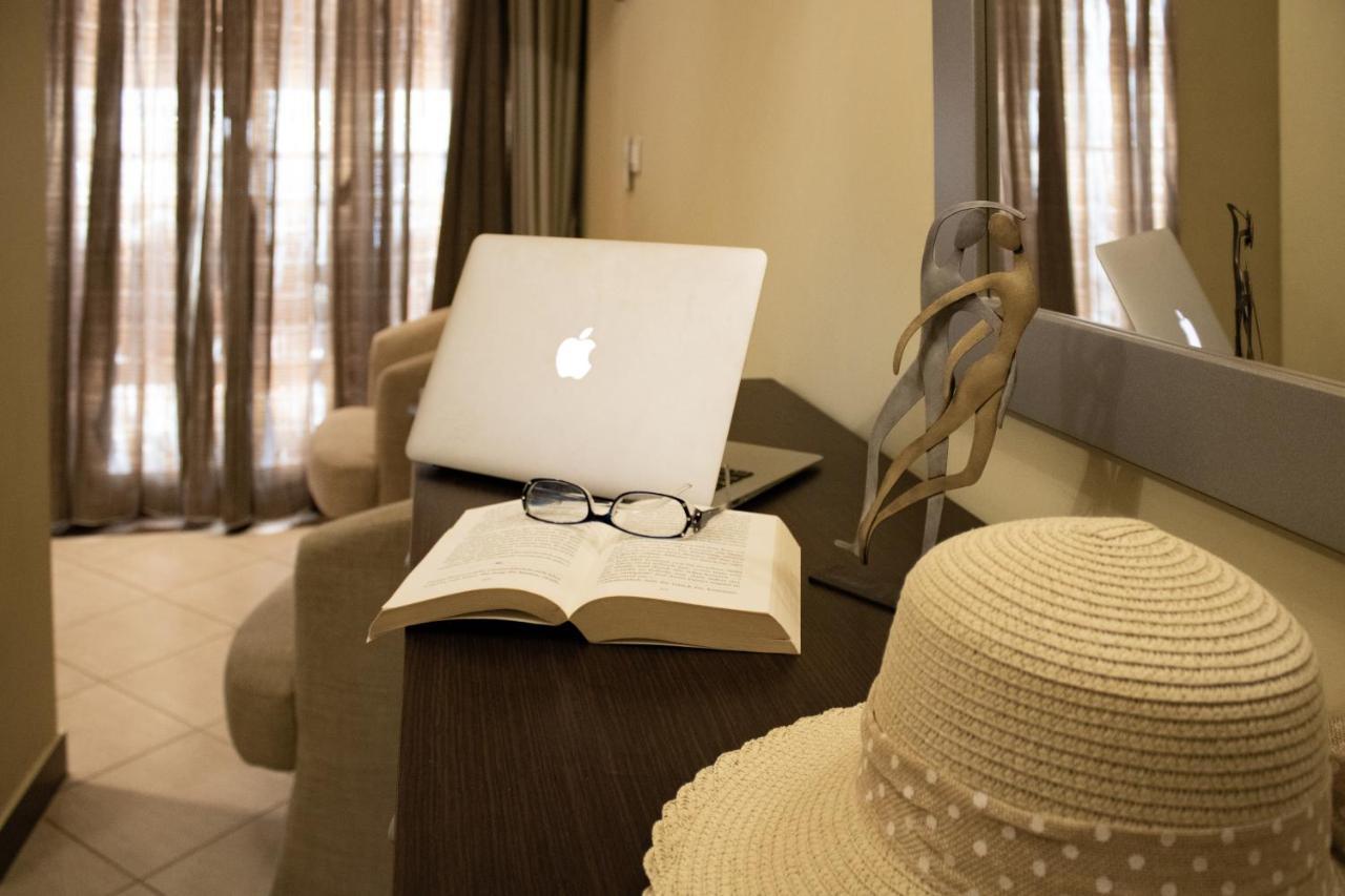 Meliton & By The Hotel 3*