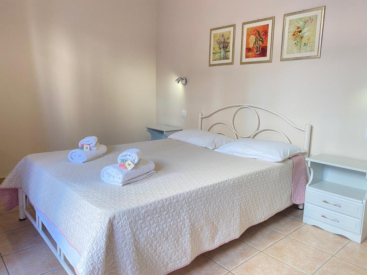 Nikos Cassiopeia Apartment Kassiopi