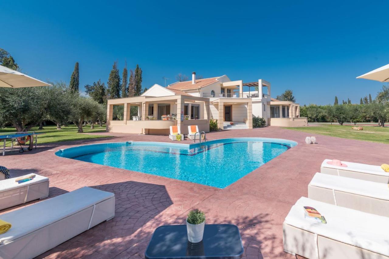 Astarte Villas - Istar Villa With Tennis Court Villa Makhairadhon