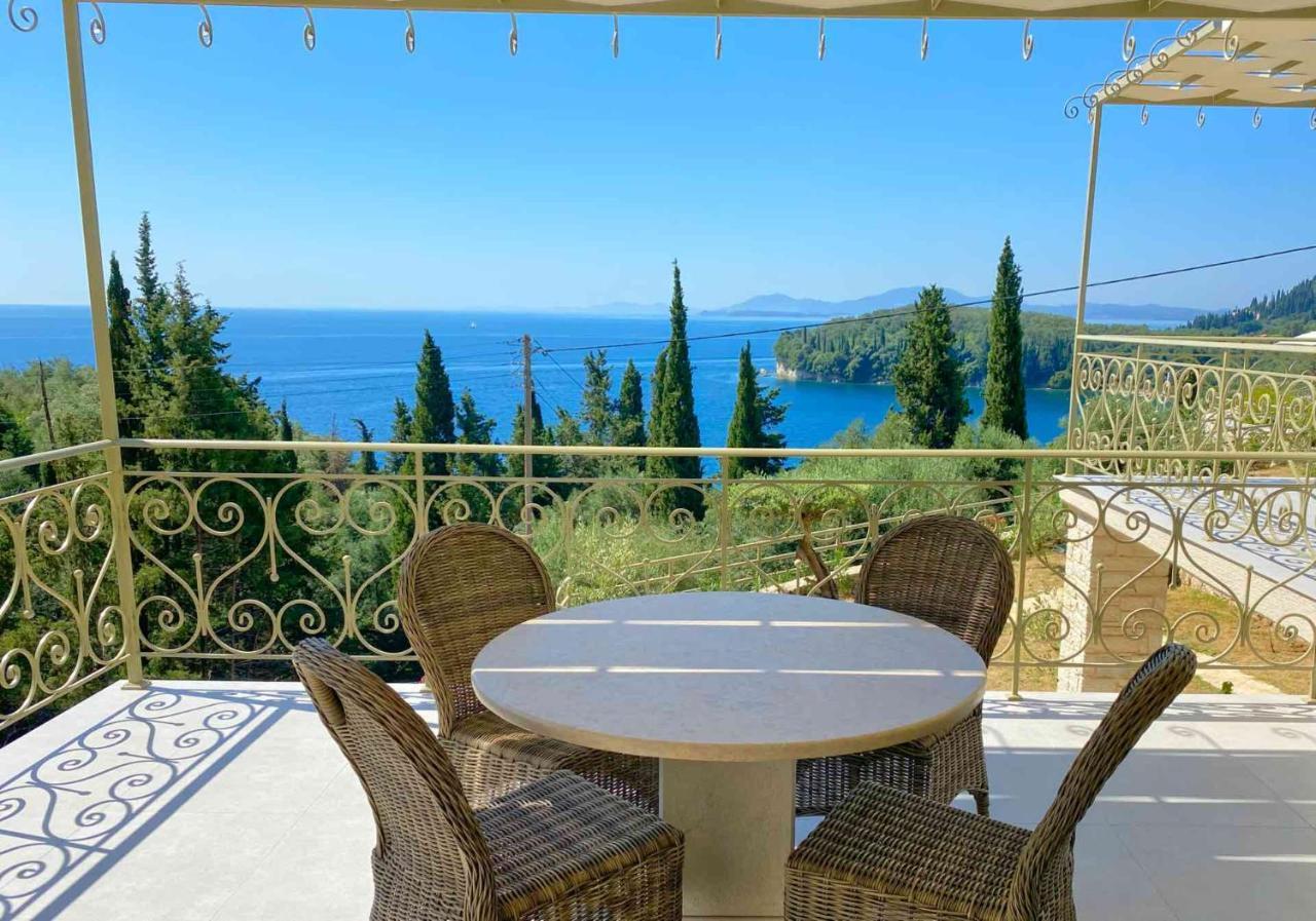 Paleopetres K-four - Double - - Kalami (Corfu)