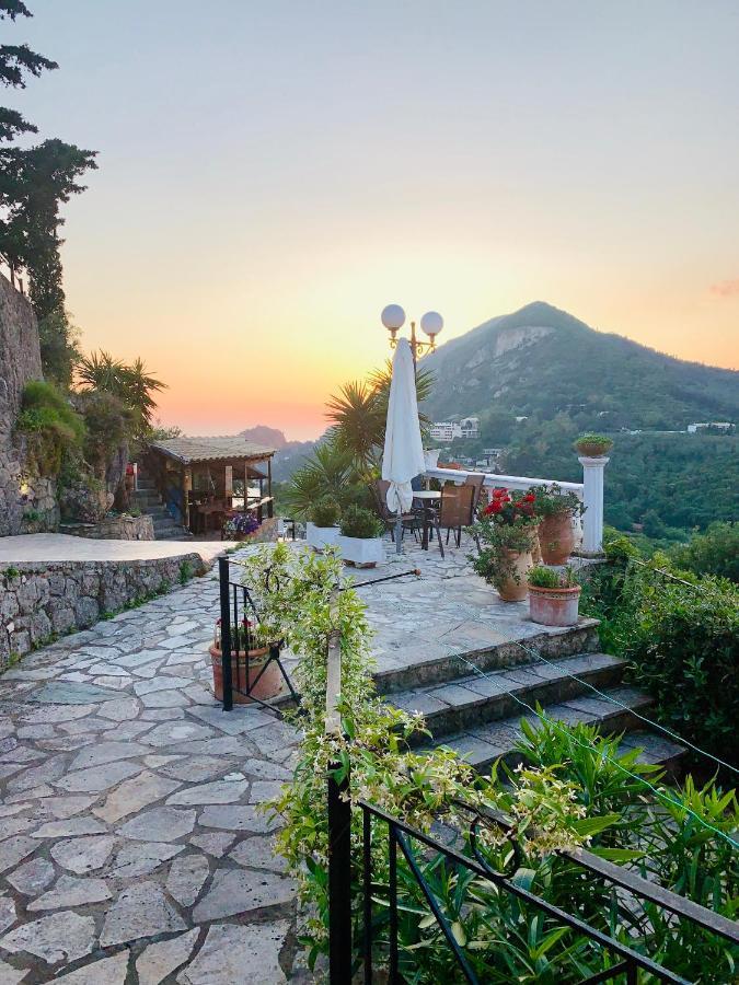Ermones Ruby Holiday home