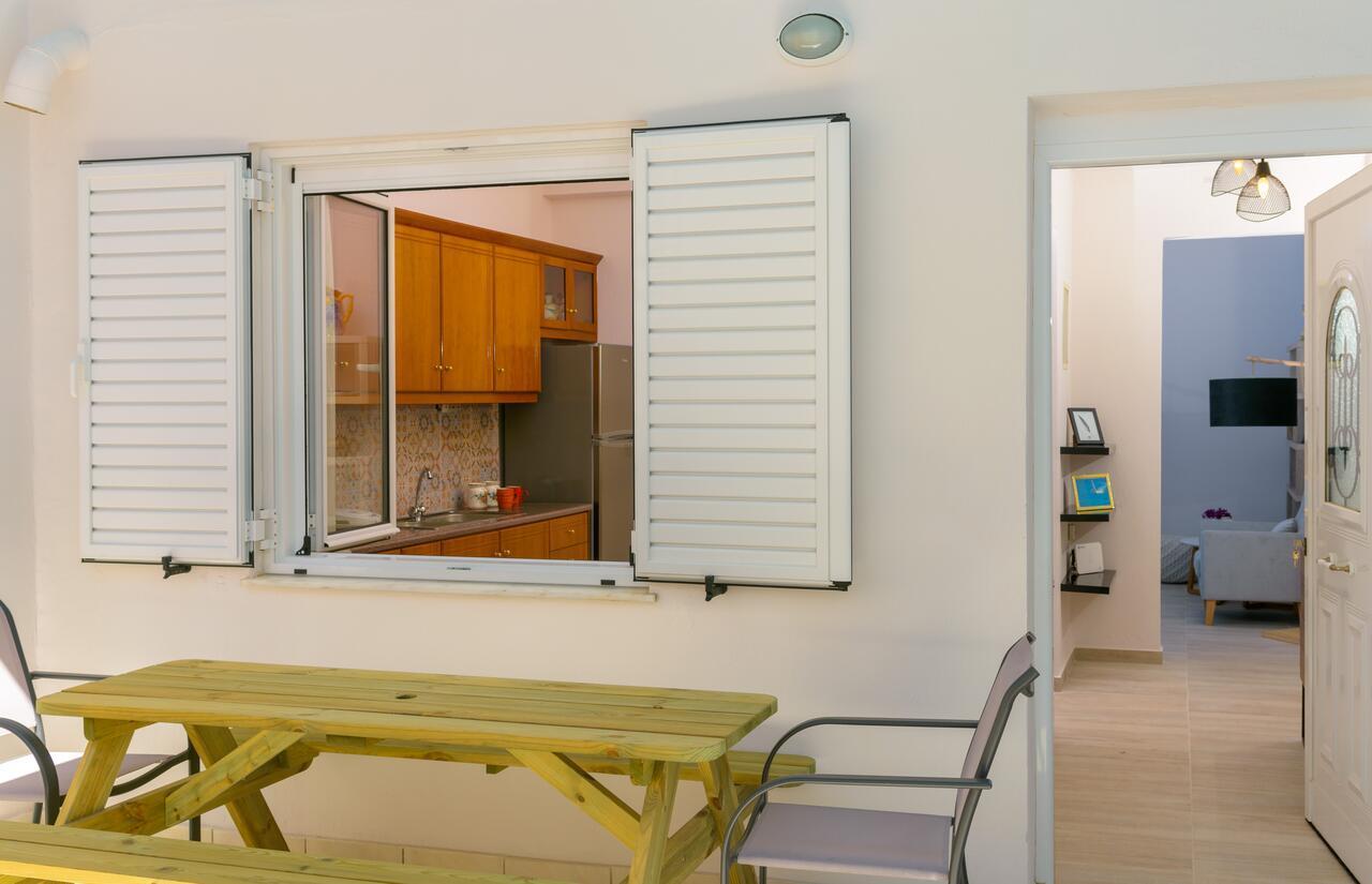 Apartment Margarita's Seafront Luxury *