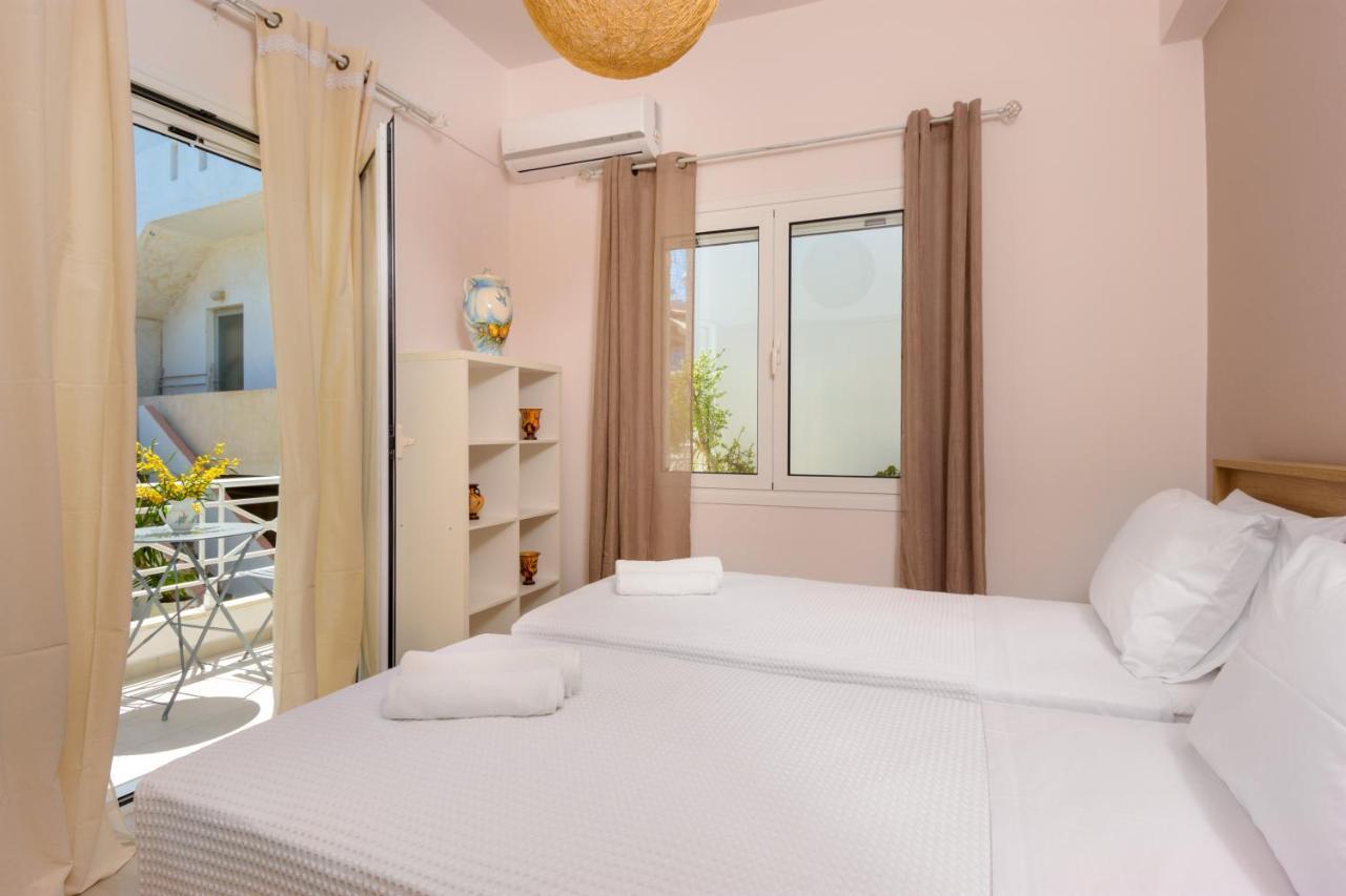 Apartment Margarita's Seafront Luxury *