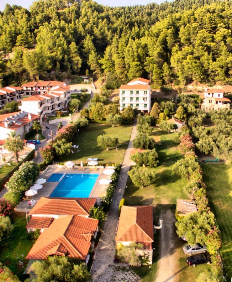 Julia Hotel
