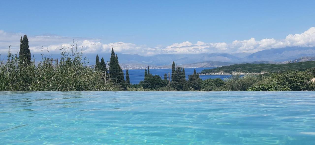 Vraxleri House Villa Kassiopi