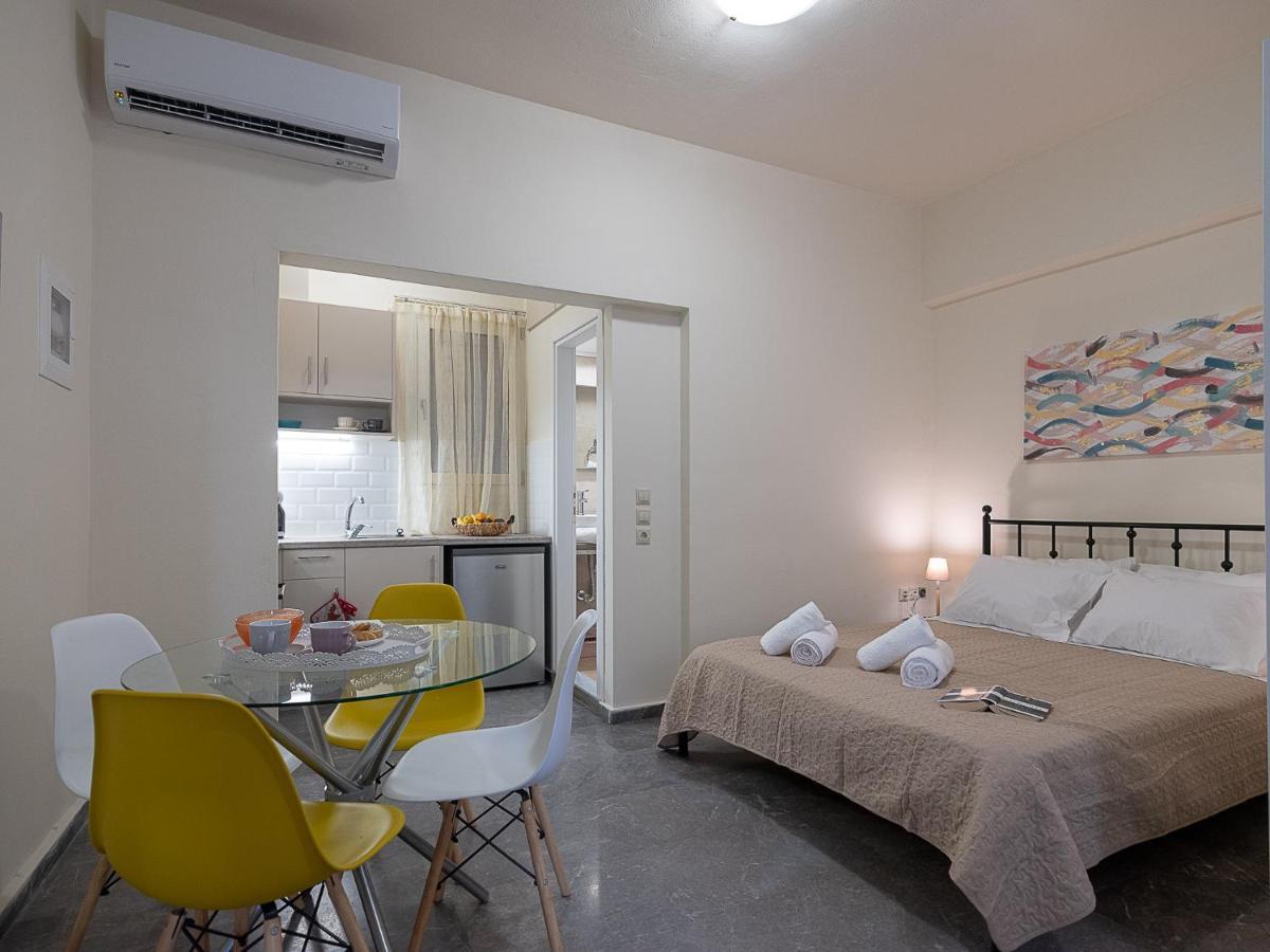 Luxury Apts Center Apartment *