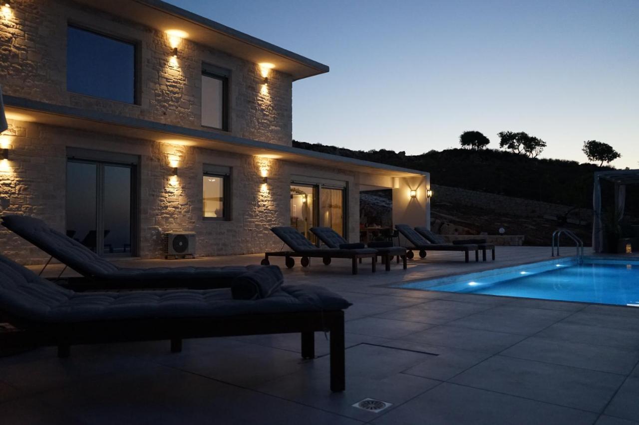 Eva West And East With 2 Private Infinity Pool & And Panoramic Sea View Villa *