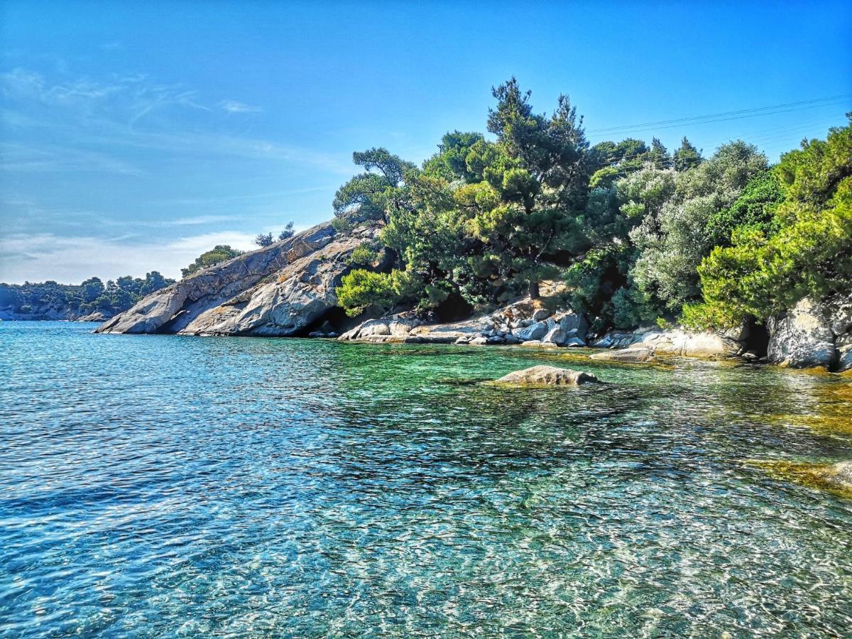 Nikiti Spathies - By Spathies Kalogria (Sithonia)