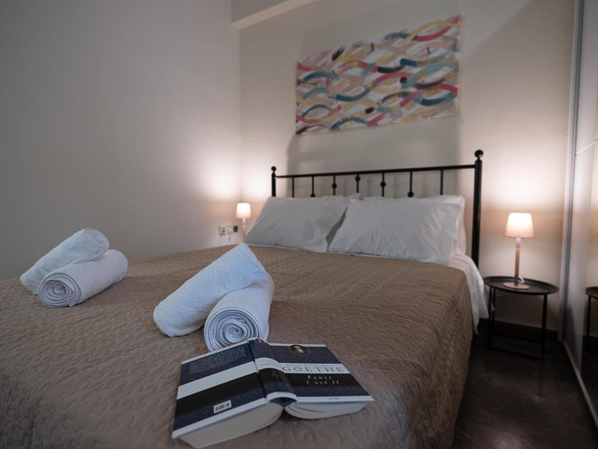 Luxury Apts Center Apartment *