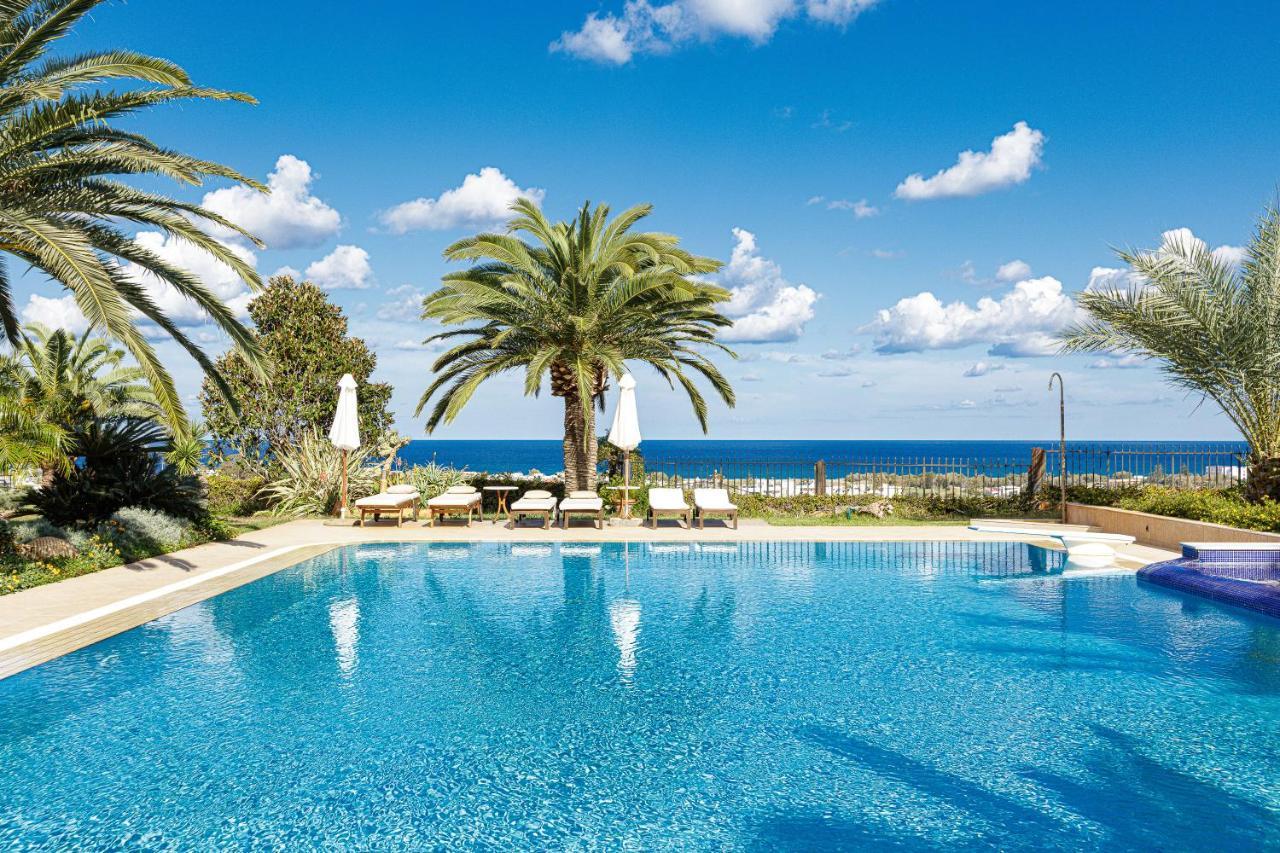 Villa Palm Hill Villa, Royal Retreat, By Thinkvilla *