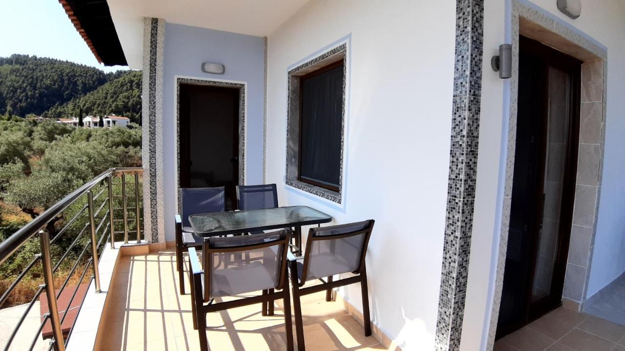 House Anna Houhlia *