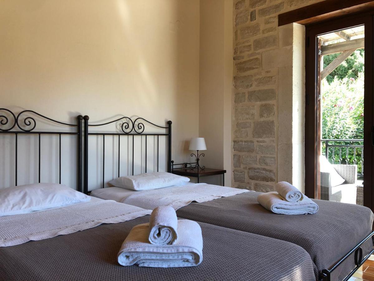 Villa Apollon Lefkogeia