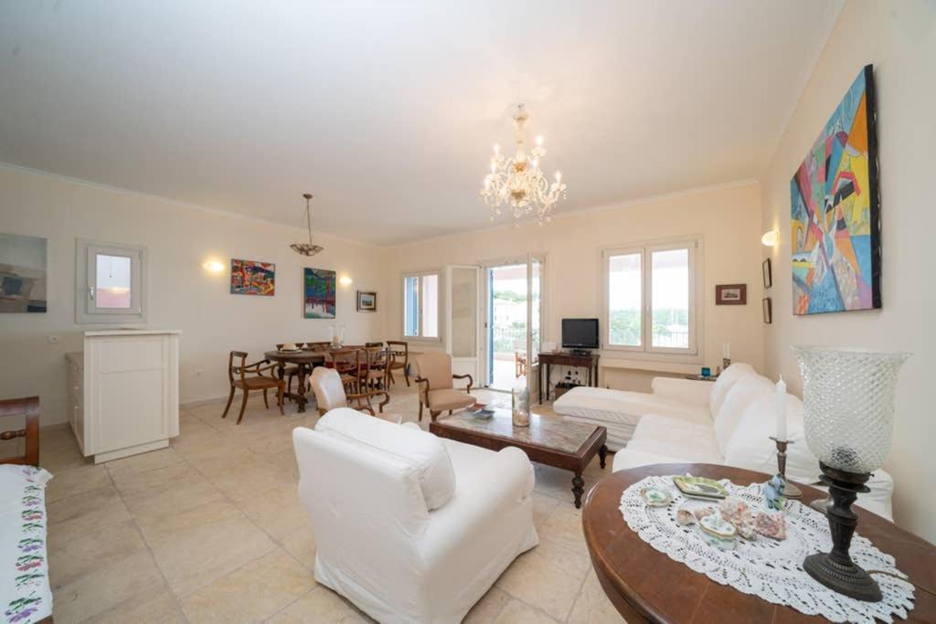 Paradise House Apart2, 5min Walking Distance To Center Fiskardo