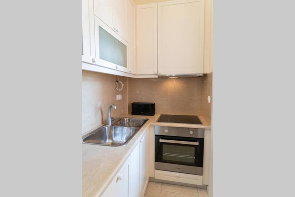 Apartment Paradise House Apart2, 5min Walking Distance To Center