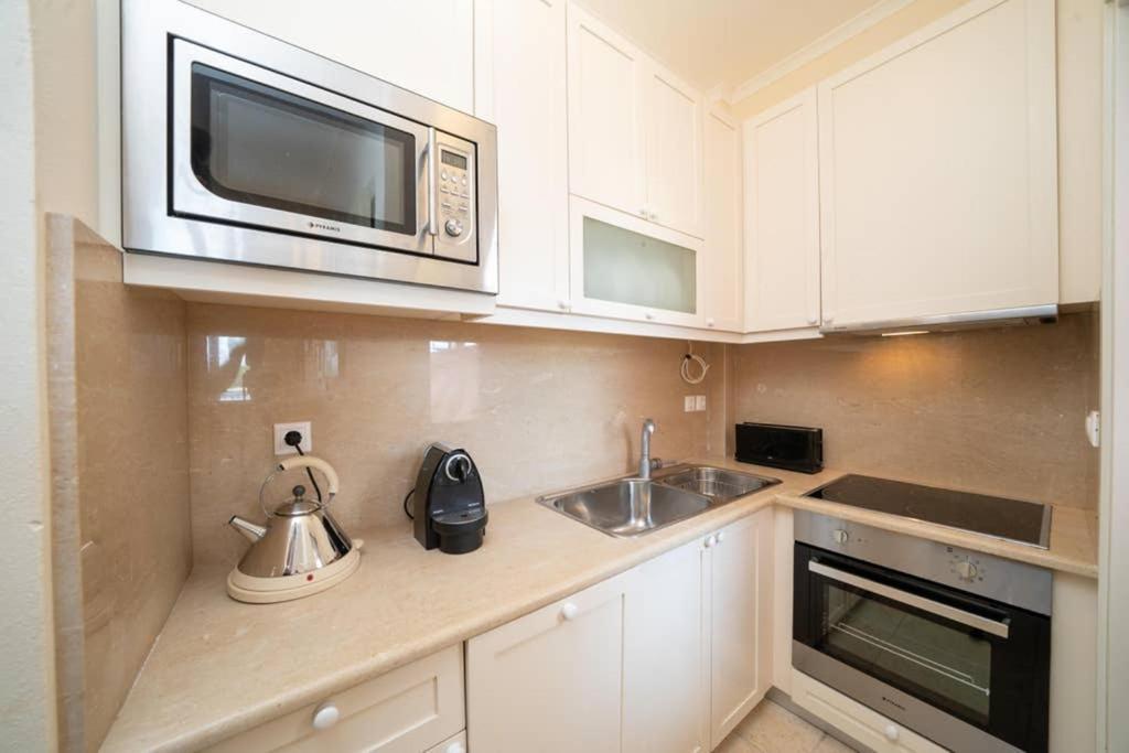 Paradise House Apart2, 5min Walking Distance To Center Apartment *