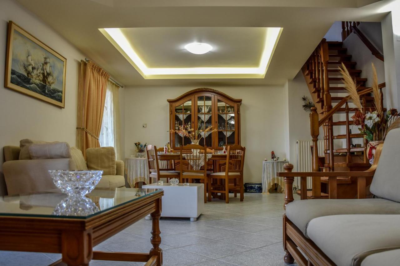 Anixiatiko Villa *