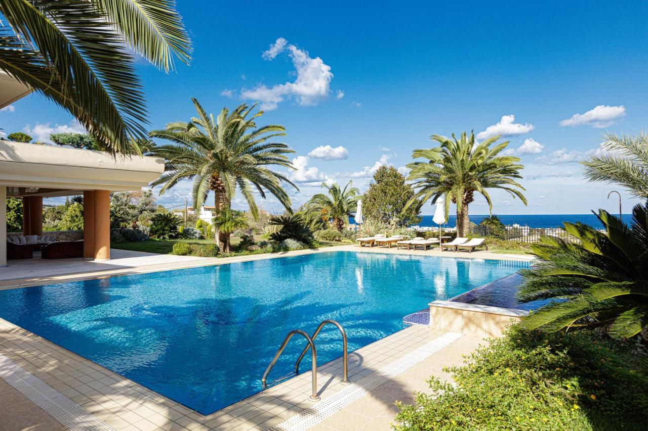 Palm Hill Villa, Royal Retreat, By Thinkvilla