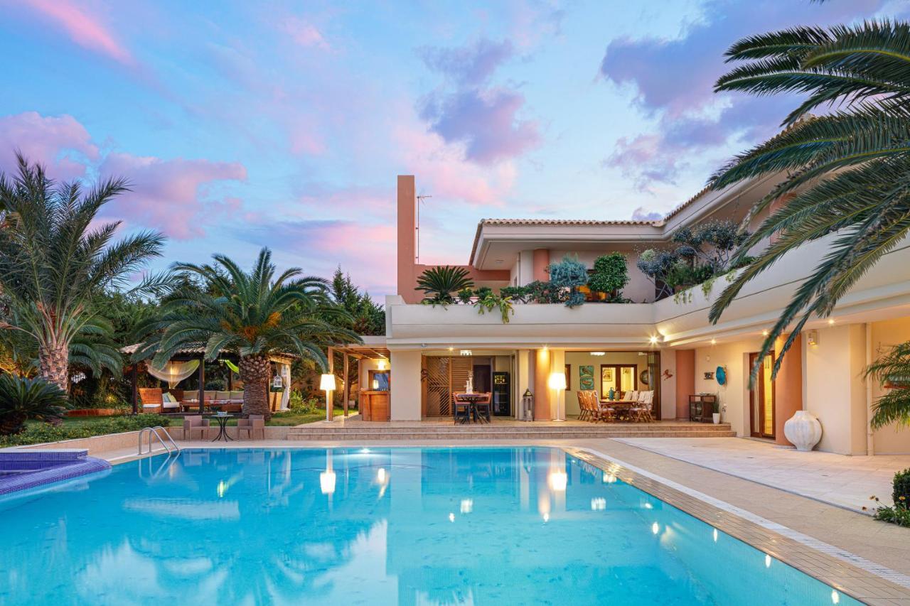 Palm Hill Villa, Royal Retreat, By Thinkvilla * Xiron Khorion