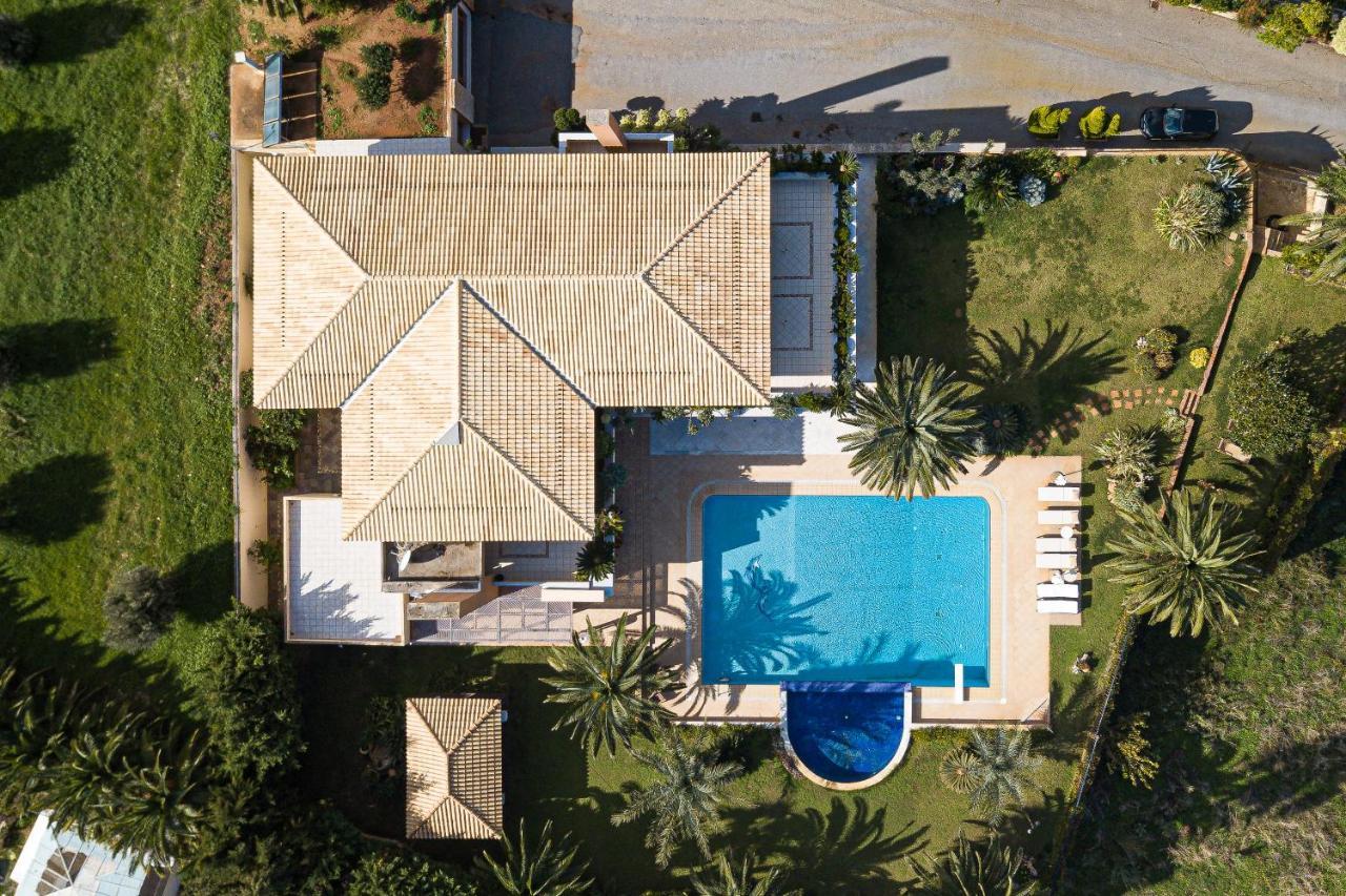 Palm Hill Villa, Royal Retreat, By Thinkvilla * Xiron Khorion