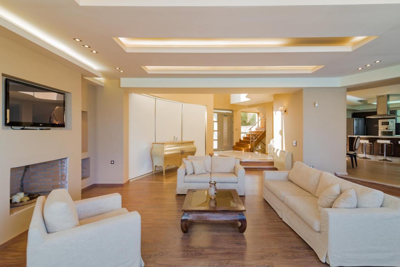 Villa Palatia Caeli Seafront Villas, By Thinkvilla