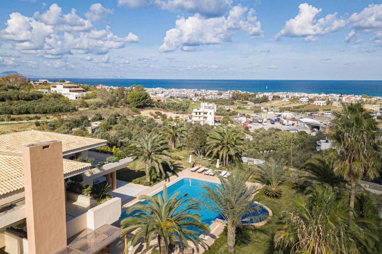 Palm Hill Villa, Royal Retreat, By Thinkvilla