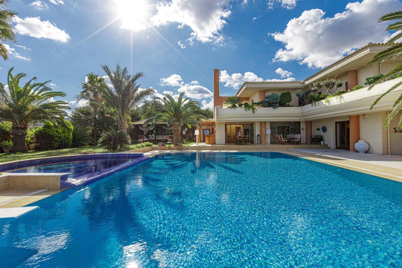Palm Hill Villa, Royal Retreat, By Thinkvilla * Xiron Khorion