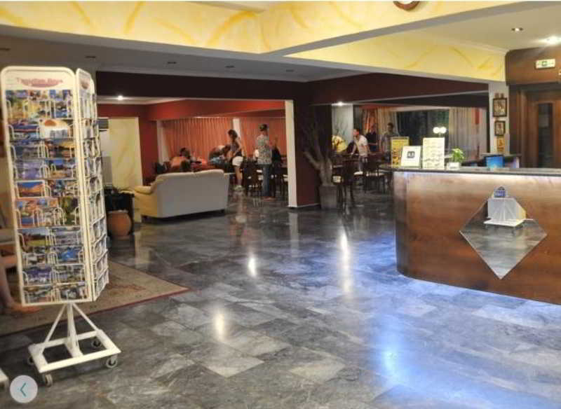 Santa Marina Aparthotel 2*