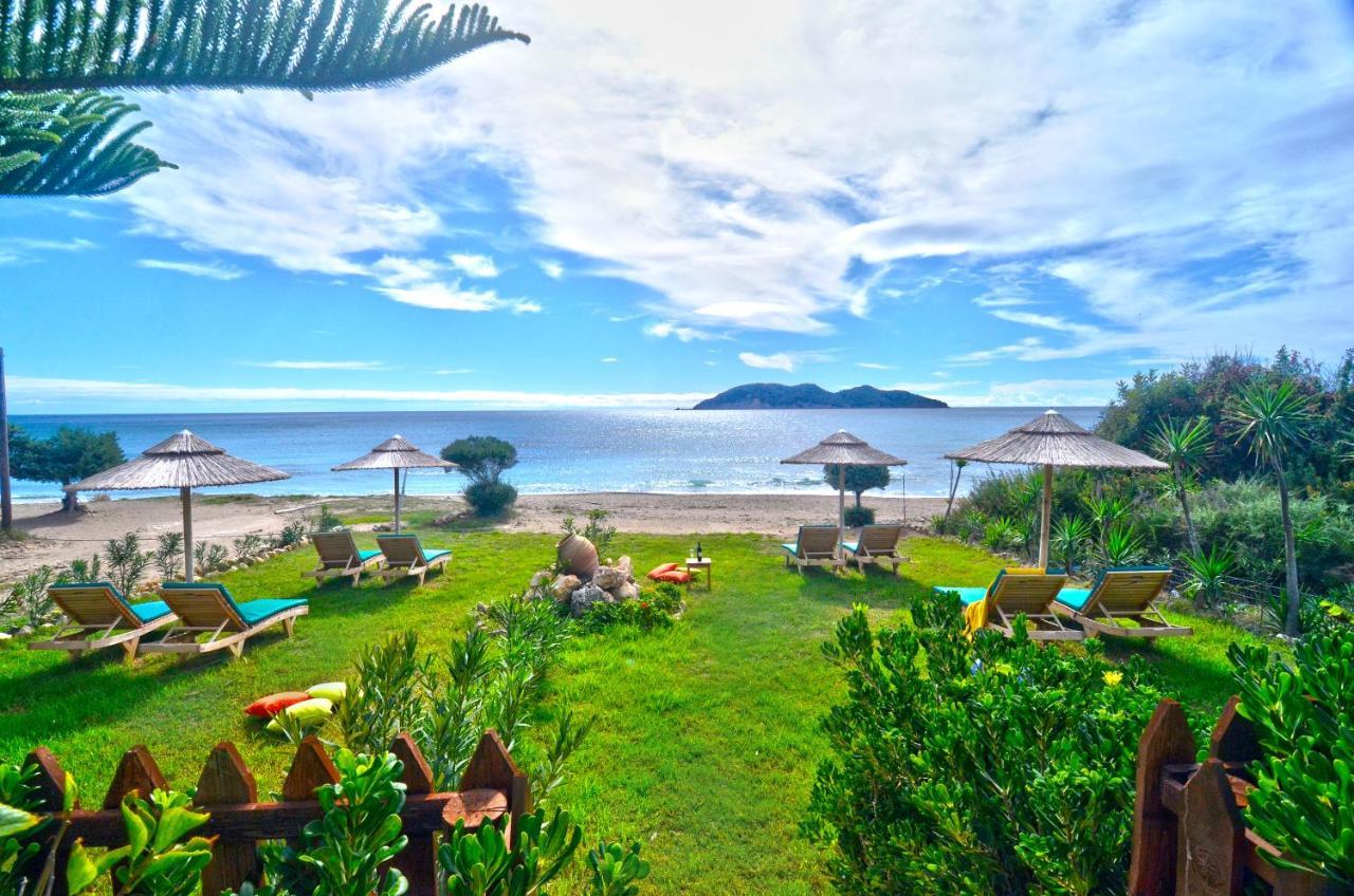 Villa Beachfront Andriana With Mini Pool And *