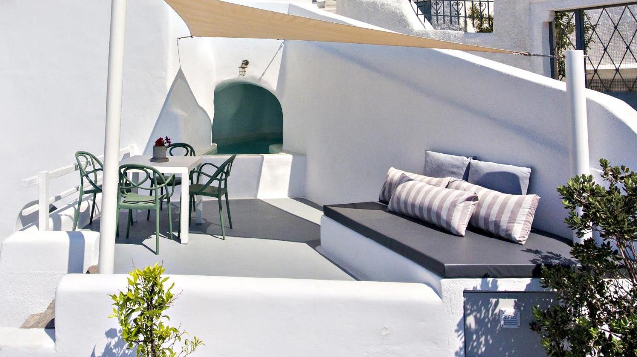 Revelis & Canava Villa Fira (Santorini)