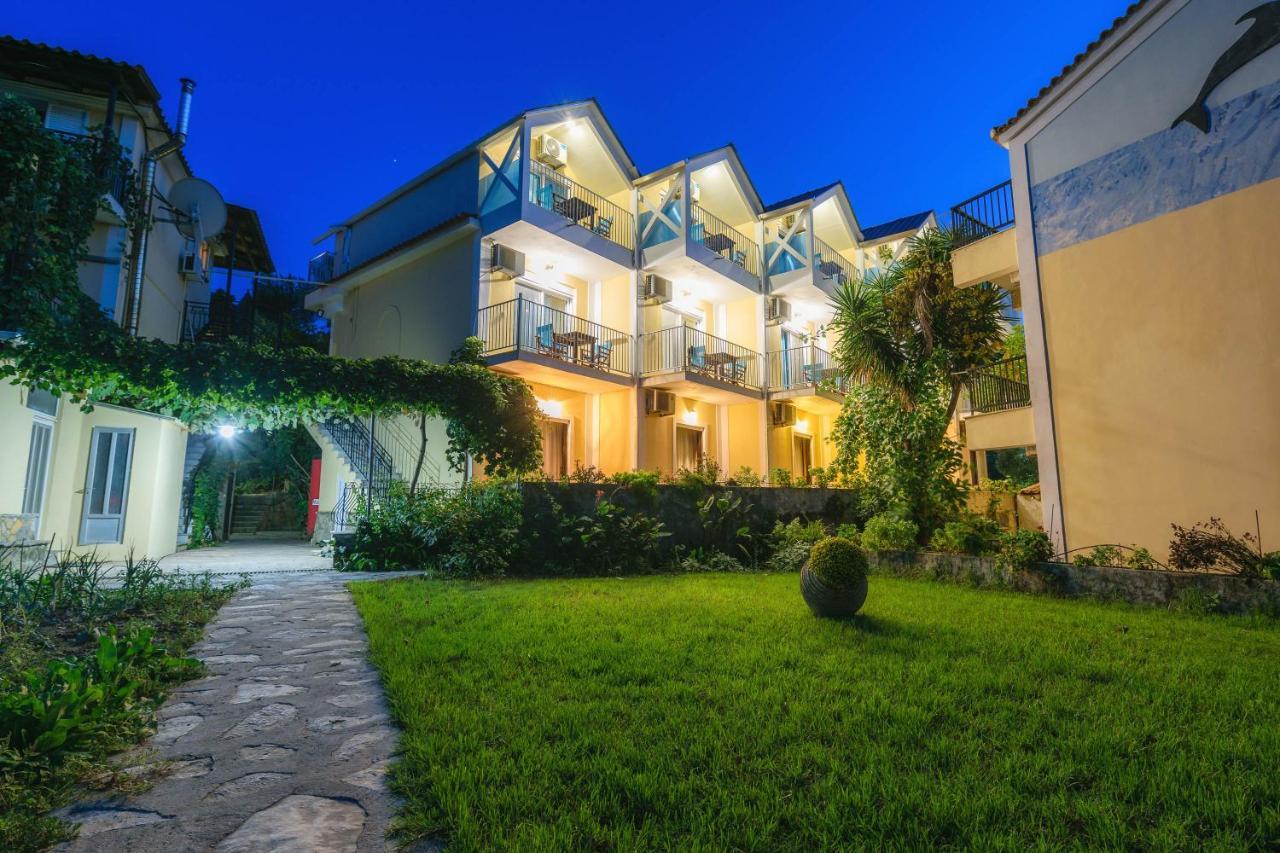 Timotheos Aparthotel 2*
