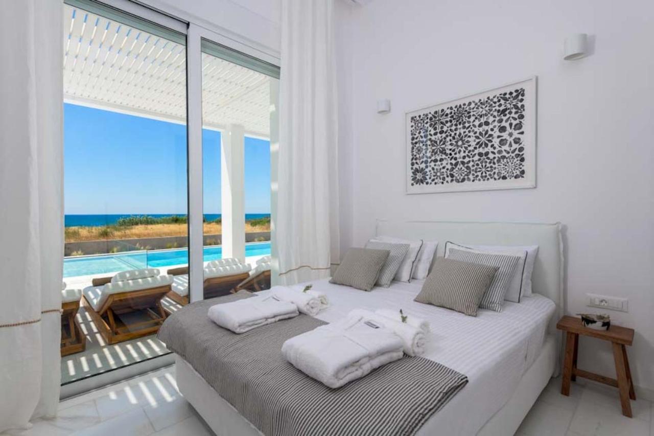 Villa Seashore Beachfront *
