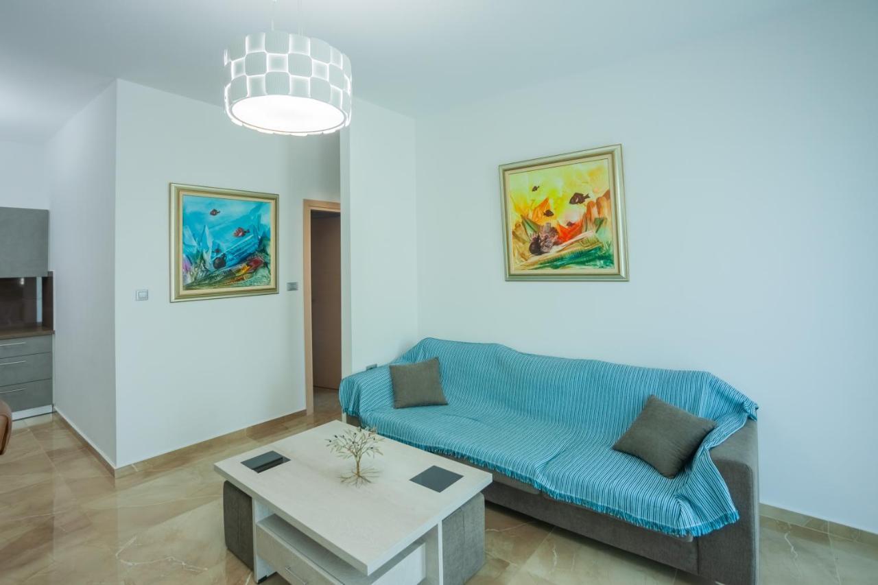 Aparthotel Kavousanos Istro