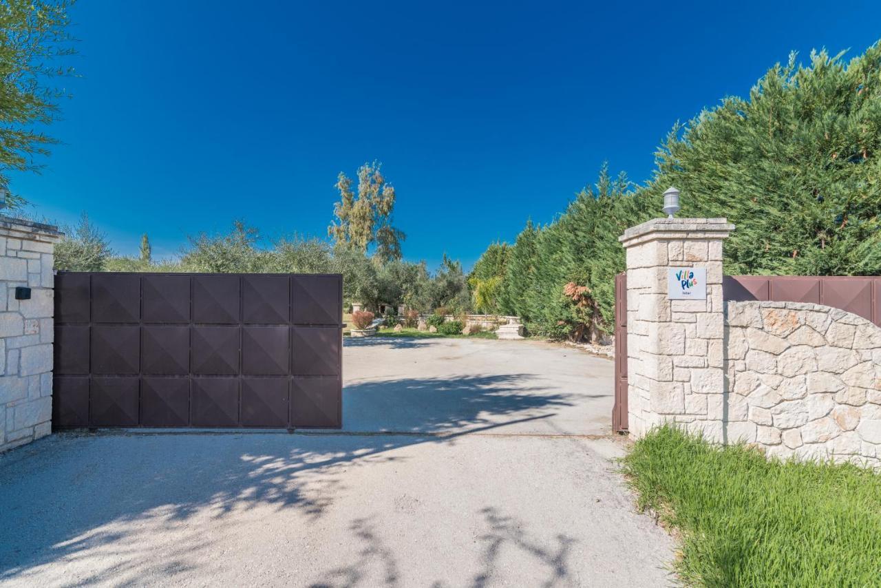 Villa Astarte Villas - Istar Villa With Tennis Court Makhairadhon