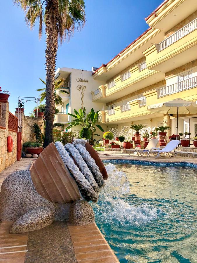 Melis Studios Aparthotel 4*
