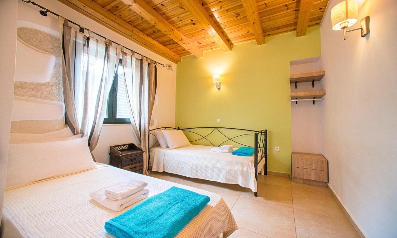 Villa Cretan View With Heated Swimming Pool *